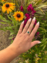 Load image into Gallery viewer, Sterling Silver Malachite Ring