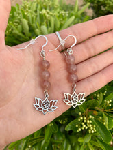 Load image into Gallery viewer, Strawberry Quartz Lotus Earrings