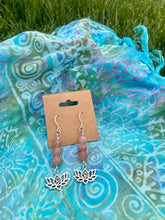 Load image into Gallery viewer, Strawberry Quartz Lotus Earrings