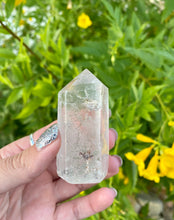 Load image into Gallery viewer, Clear Quartz Tower