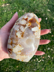 Large Flower Agate Round Tower