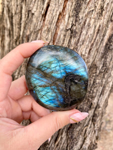 Flashy Labradorite Palm Stone