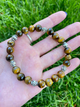 Load image into Gallery viewer, Tiger’s Eye Stretch Bracelet
