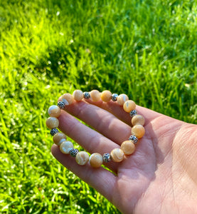 Mother of Pearl Stretch Bracelet