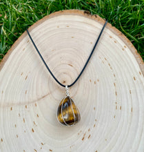 Load image into Gallery viewer, Tiger’s Eye Pendant I
